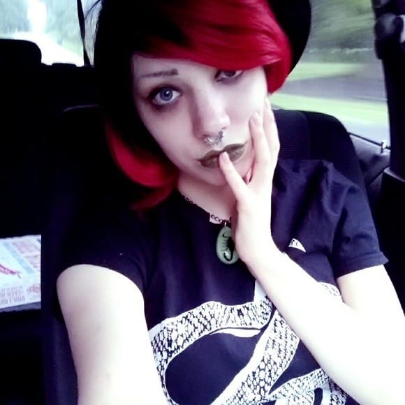 Meet your Posher, Jexx - Picture 1 of 3